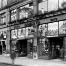 Photo:Hamley's, 200-206 Regent Street, 1952